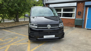 2018 Volkswagen Transporter 2.0 Tdi T32 150 Bluemotion Tech Highline DSG in Black — image 2