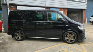 2018 Volkswagen Transporter 2.0 Tdi T32 150 Bluemotion Tech Highline DSG in Black — image 6