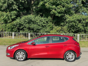 2013 Kia Ceed 1.6 Crdi 2 Auto Euro 5 5dr in Red — image 4