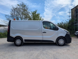2015 Vauxhall Vivaro 1.6 Cdti 2700 L1 H1 Euro 5 5dr in Grey — image 2