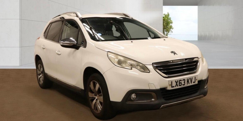 2013 Peugeot 2008 1.2 Vti Allure Euro 5 5dr in White — image 1