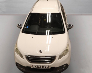 2013 Peugeot 2008 1.2 Vti Allure Euro 5 5dr in White — image 2
