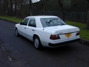1991 Mercedes-Benz 260 Ref 8417 - Sale Agreed Awaiting Uk Registration -Mercedes Benz W124 260e Petrol Auto – Air Con (r in White — image 6