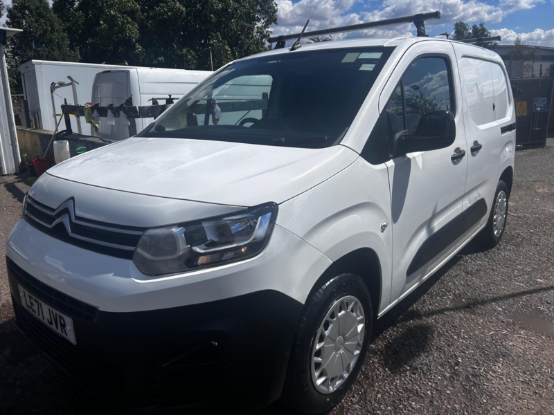 2022 Citroen Berlingo 1.5 Bluehdi 1000 Enterprise M Pro Swb Euro 6 (s/s) 5dr in White — image 1