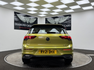 2021 Volkswagen Golf 1.5 Etsi Mhev Style in Yellow — image 5