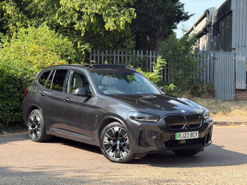 2023 BMW Ix3 80kwh M Sport Pro SUV 5dr Electric Auto (286 Ps) in Grey — image 1