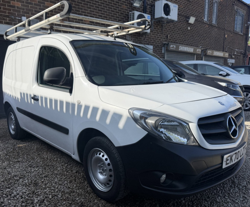 2020 Mercedes-Benz Citan 1.5 109 Cdi Pure Panel Van 5dr Diesel Manual L2 Euro 6 (94 Ps) in Multicolour — image 1