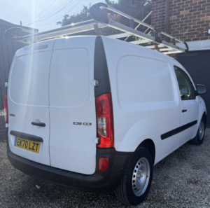 2020 Mercedes-Benz Citan 1.5 109 Cdi Pure Panel Van 5dr Diesel Manual L2 Euro 6 (94 Ps) in Multicolour — image 4