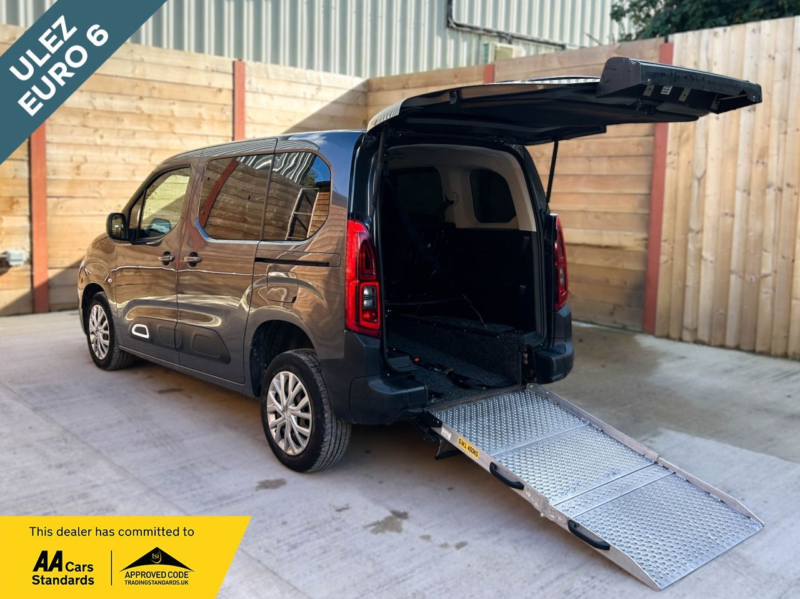2021 Citroen Berlingo 3 SEAT Auto Wheelchair Accessible Disabled Access Vehicle Wav in Grey — image 1