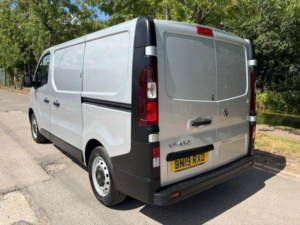 2019 Vauxhall Vivaro 1.6 Cdti 2700 L1 H1 Euro 6 (s/s) 5dr in Silver — image 5