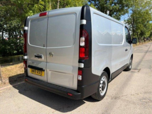2019 Vauxhall Vivaro 1.6 Cdti 2700 L1 H1 Euro 6 (s/s) 5dr in Silver — image 6