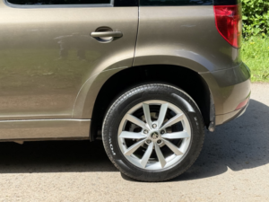 2015 Skoda Yeti 2.0 Tdi Se*only 33k-1owner 8 Yrs-8svs-Bt-Lowtax*rare Find* in Brown — image 4