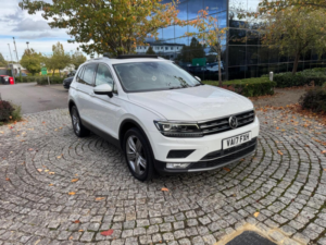 2017 Volkswagen Tiguan 2.0 Tdi Bluemotion Tech Sel DSG 4motion Euro 6 (s/s) 5dr in White — image 4