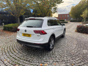 2017 Volkswagen Tiguan 2.0 Tdi Bluemotion Tech Sel DSG 4motion Euro 6 (s/s) 5dr in White — image 6