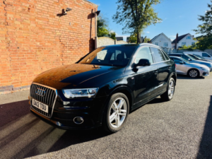 2012 Audi Q3 2.0 Tdi S Line SUV 5dr Diesel Manual Euro 5 (s/s) (140 Ps) in Black — image 4