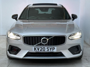 2020 Volvo V90 2.0 D4 R-Design Plus Auto Euro 6 (s/s) 5dr in Silver — image 2