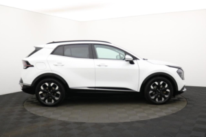 2022 Kia Sportage 1.6 T-Gdi 13.8kwh 4 SUV 5dr Petrol Plug-In Hybrid Auto AWD Euro 6 (s/s) (261 Bhp) in White — image 2