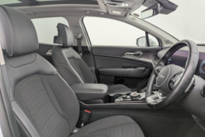 2022 Kia Sportage 1.6 T-Gdi 13.8kwh 4 SUV 5dr Petrol Plug-In Hybrid Auto AWD Euro 6 (s/s) (261 Bhp) in White — image 3