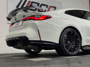 2021 BMW M4 3.0 Biturbo Competition Steptronic Euro 6 (s/s) 2dr in White — image 3