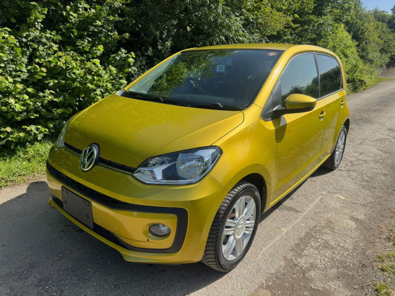 2017 Volkswagen Up! 1.0 Bluemotion Tech High Up! Asg Euro 6 (s/s) 5dr in Gold — image 1