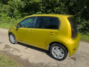2017 Volkswagen Up! 1.0 Bluemotion Tech High Up! Asg Euro 6 (s/s) 5dr in Gold — image 4