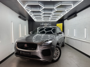 2018 Jaguar E-Pace 2.0 D150 R-Dynamic in Grey — image 3