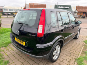 2010 Ford Fusion 1.6 Zetec 5dr in Black — image 5
