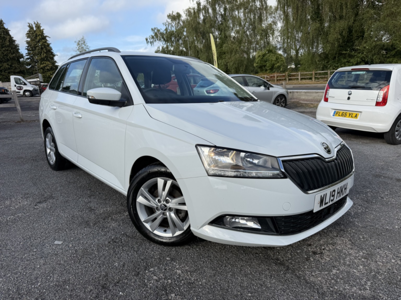 2019 Skoda Fabia 1.0 Tsi Se in White — image 1