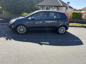 2012 Vauxhall Corsa 1.4 16v Se in Blue — image 5