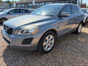 2010 Volvo Xc60 2.0 T5 Se Lux Powershift Euro 5 5dr in Blue — image 3