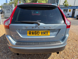 2010 Volvo Xc60 2.0 T5 Se Lux Powershift Euro 5 5dr in Blue — image 6