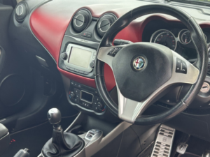 2016 Alfa Romeo Mito 1.3 Mito 1.3 Jtdm-2 85 Bhp Distinctive in Red — image 3