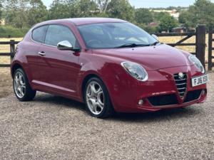 2016 Alfa Romeo Mito 1.3 Mito 1.3 Jtdm-2 85 Bhp Distinctive in Red — image 5