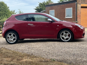 2016 Alfa Romeo Mito 1.3 Mito 1.3 Jtdm-2 85 Bhp Distinctive in Red — image 6