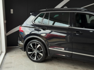 2021 Volkswagen Tiguan 1.5 Tsi R-Line DSG Euro 6 (s/s) 5dr in Black — image 5