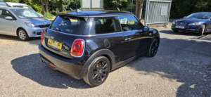 2017 MINI Hatch 1.5 Cooper D 3-Door Hatch in Black — image 6
