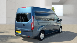 2023 Ford Transit Custom 2.0 320 Ecoblue Trend Kombi Double Cab 5dr Diesel Auto L2 H2 Euro 6 130 Ps in Blue — image 5