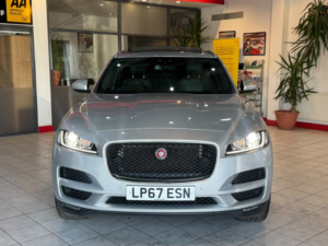 2018 Jaguar F-Pace 2.0 D180 Portfolio in Silver — image 4