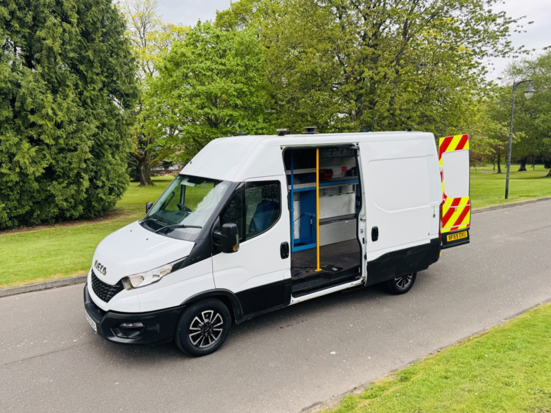 2019 Iveco Daily 2.3 D Hpi 12v 35s 3520 in White — image 1