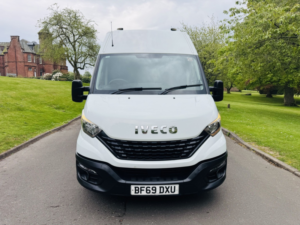 2019 Iveco Daily 2.3 D Hpi 12v 35s 3520 in White — image 3
