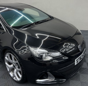 2013 Vauxhall Astra J Gtc Vxr 2.0 Astra Vxr 3dr in Black — image 4