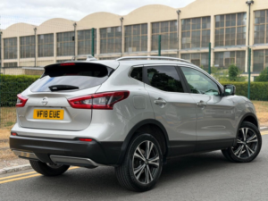 2018 Nissan Qashqai 1.6 Dci N-Connecta Euro 6 (s/s) 5dr in Silver — image 5