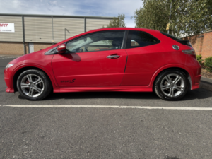 2011 Honda Civic 1.4 I-Vtec Type S in Red — image 4