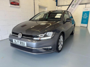 2017 Volkswagen Golf 1.6 Tdi Bluemotion Tech Gt Euro 6 (s/s) 5dr in Grey — image 2