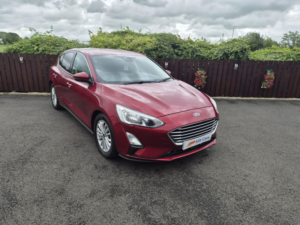 2018 Ford Focus 1.5 Ecoblue Titanium in Red — image 2