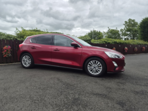 2018 Ford Focus 1.5 Ecoblue Titanium in Red — image 3