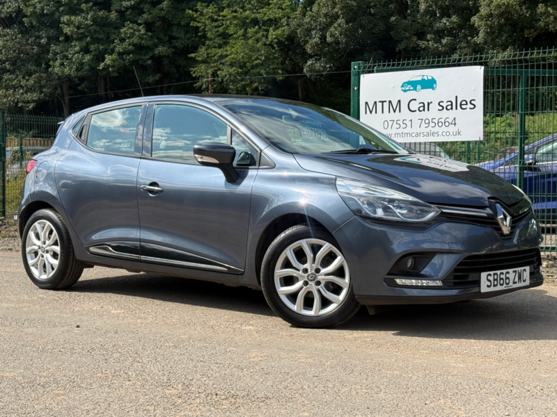 2016 Renault Clio 1.2 16v Dynamique Nav Hatchback 5dr Petrol Manual Euro 6 (75 Ps) in Grey — image 1