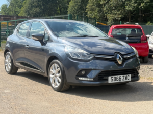 2016 Renault Clio 1.2 16v Dynamique Nav Hatchback 5dr Petrol Manual Euro 6 (75 Ps) in Grey — image 3