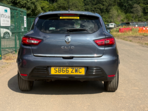 2016 Renault Clio 1.2 16v Dynamique Nav Hatchback 5dr Petrol Manual Euro 6 (75 Ps) in Grey — image 6