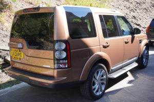 2016 Land Rover Discovery 4 3.0 Sd V6 Landmark in Orange — image 4